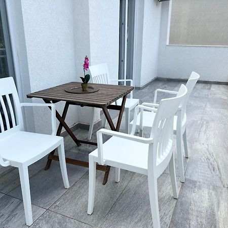 Apartments Mrdak Bar Luaran gambar