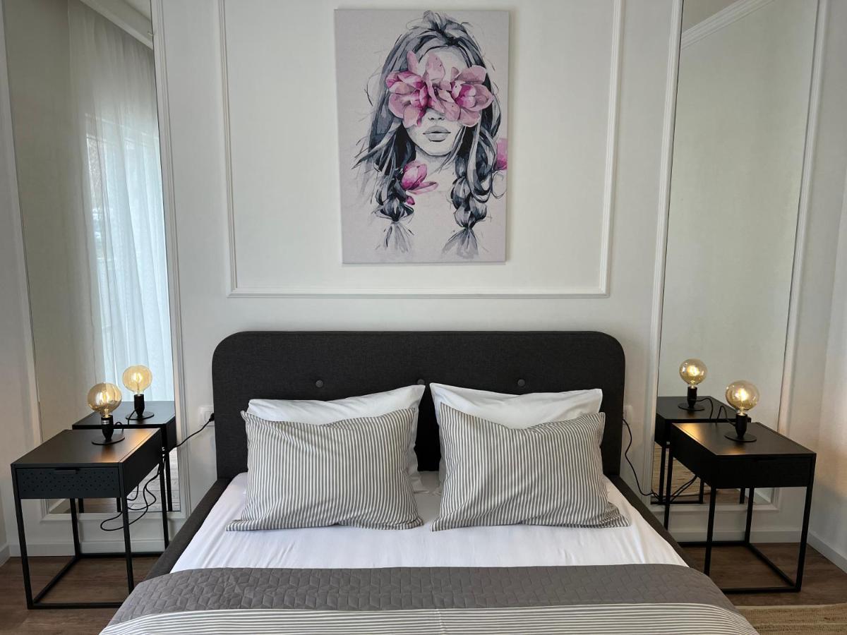 Apartments Mrdak Bar Luaran gambar
